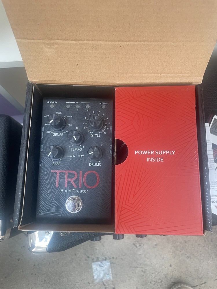 DigiTech TRIO Band Creator Guitar Effect Pedal
