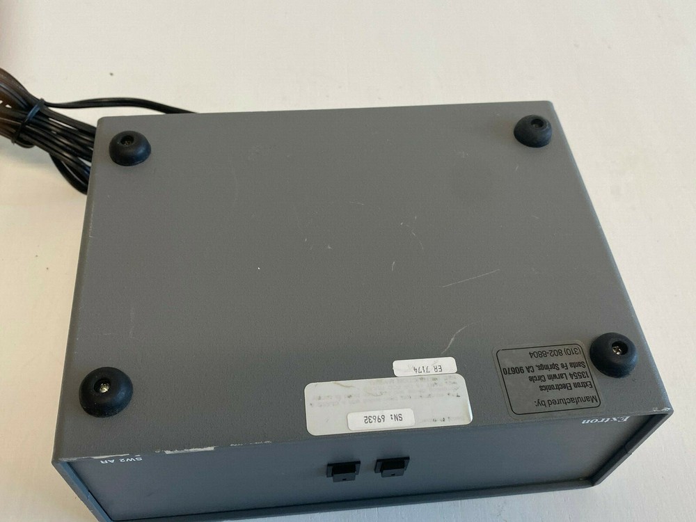 Extron SW2 AR Bidirectional Switcher