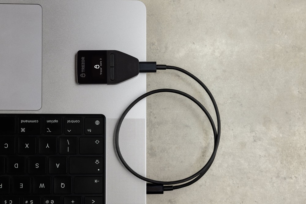 Trezor - Safe 3 - Secure Element Crypto Hardware Wallet - Cosmic Black