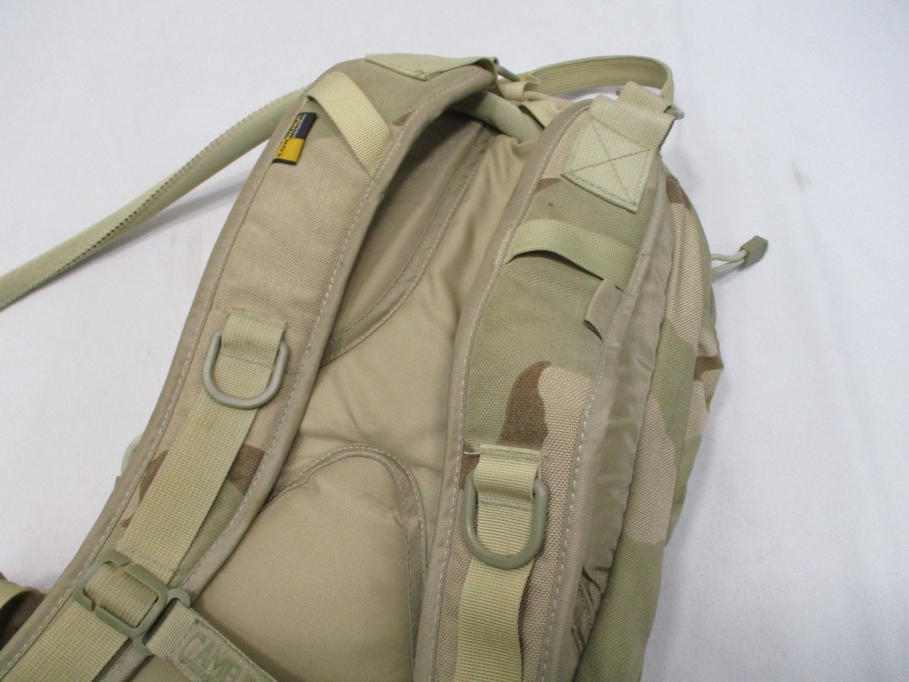 DESERT CAMO CAMELBAK SMALL PACK MULE (w. BLADDER) M.U.L.E. (USED)