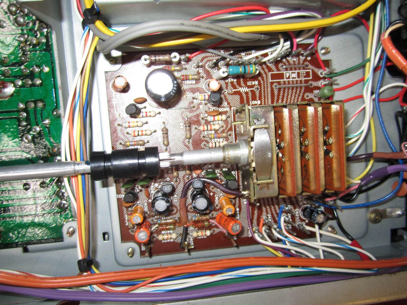 Marantz 2226B Stereo Receiver Cleaned Tested * Amp Works Fine, AM/FM Not working