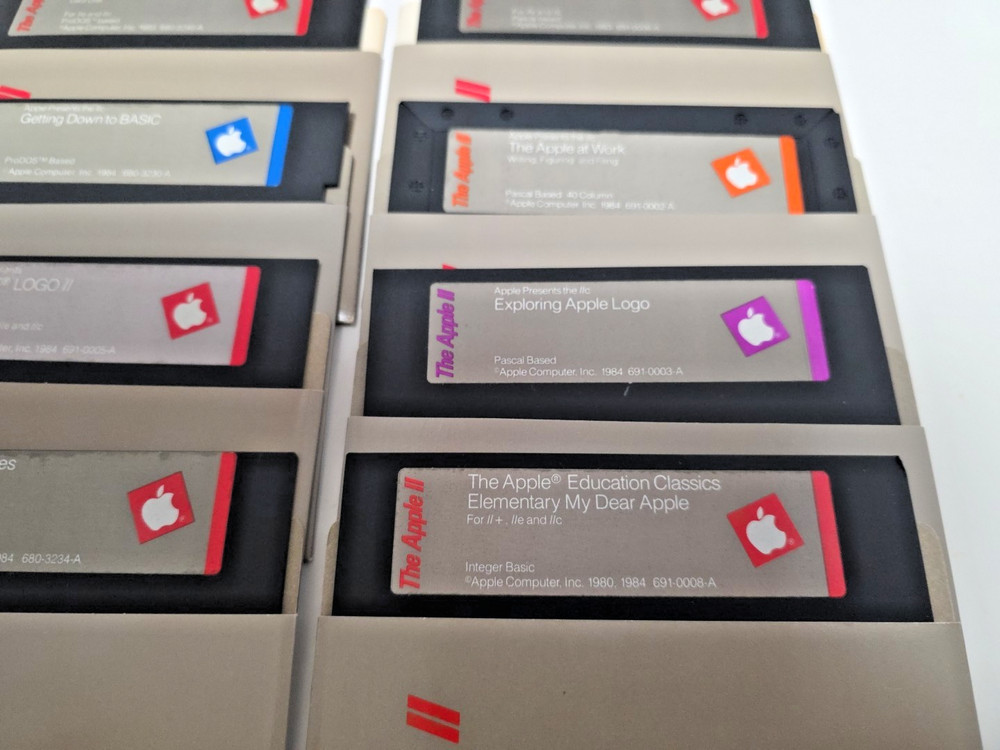 The Apple II Software lot - Appleworks, getting down to basic, Utilities, LOGO