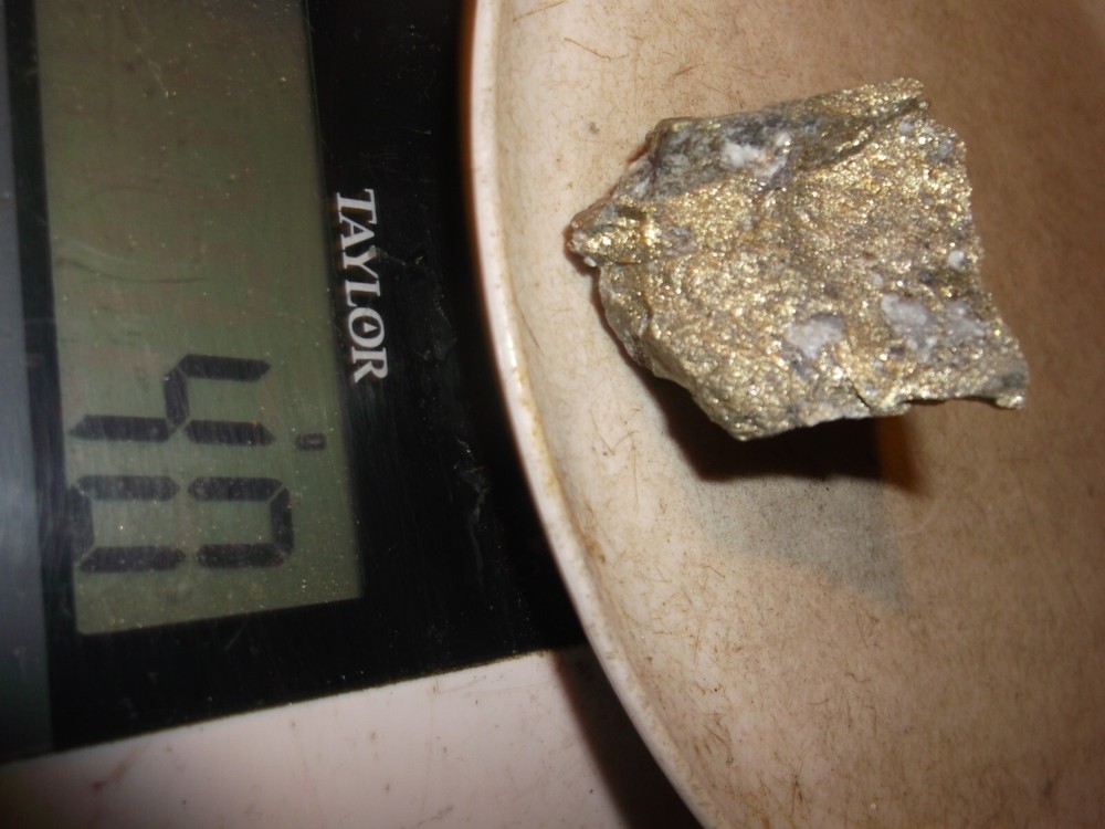 Gold, silver, copper, 40 grams samples ,ore high grade .