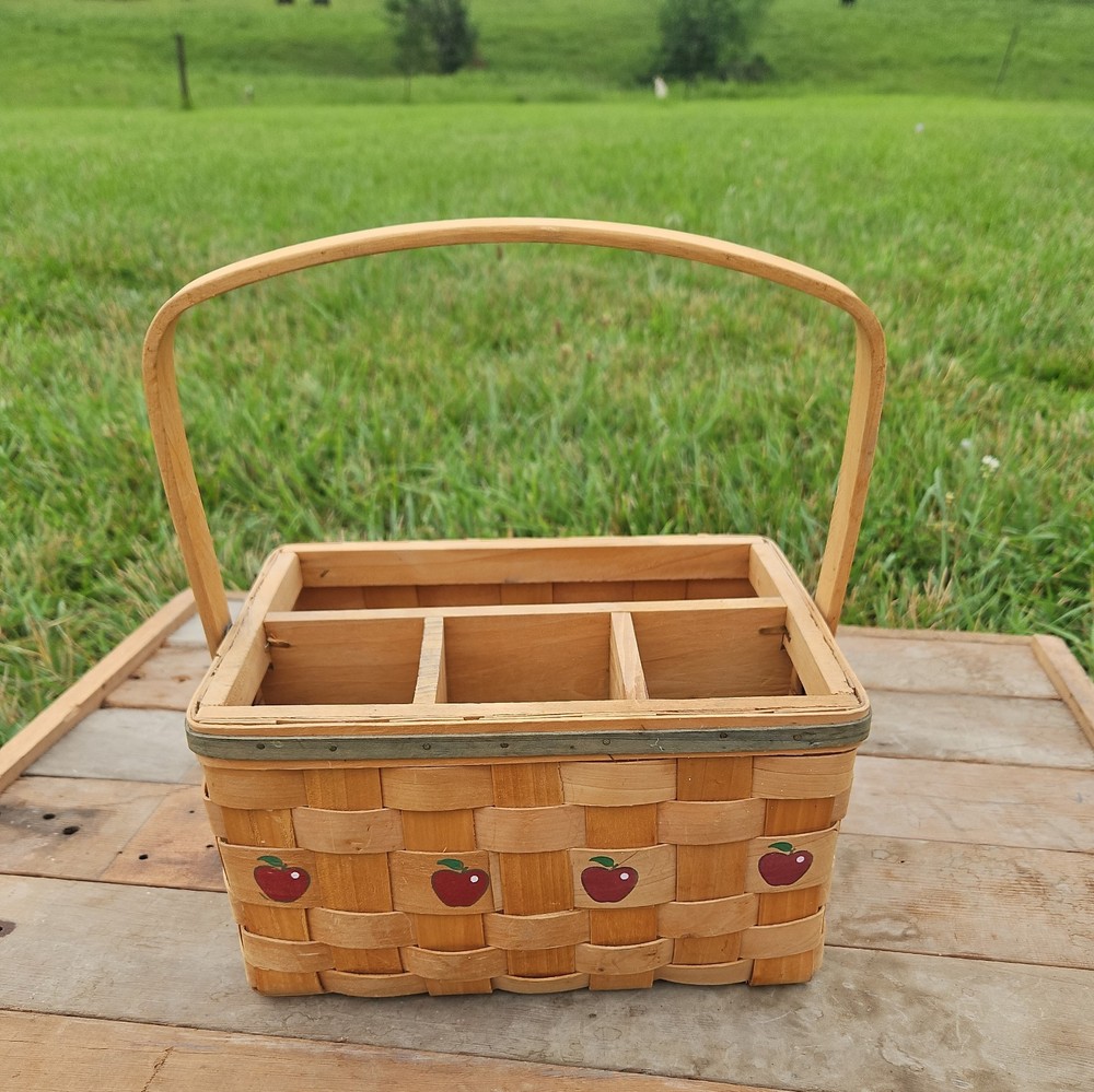 Wicker basket utensil caddy with handle apple decor