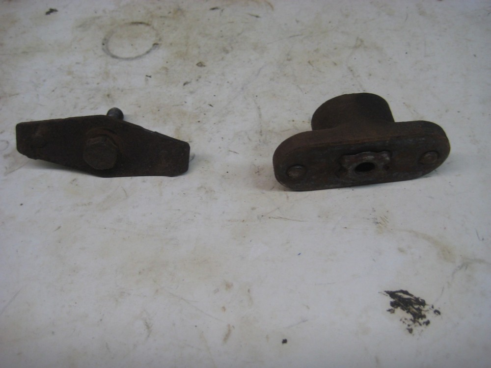 22" MTD Yard Machines Push Mower Blade Mount & Attaching Bolt