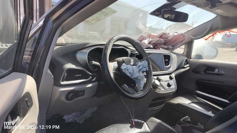 CONTROL PANEL OEM 17-18 CHRYSLER PACIFICA 1YR WRNTY