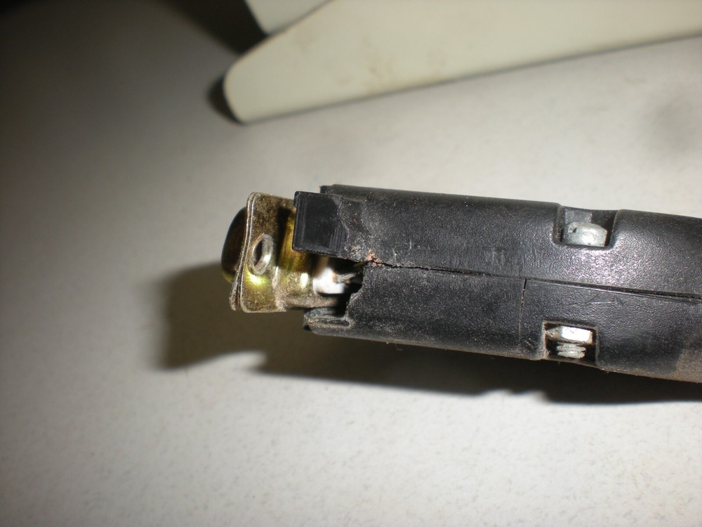 CW Brabender Temperature Controller from a Model RTE-100D Bath Circulator