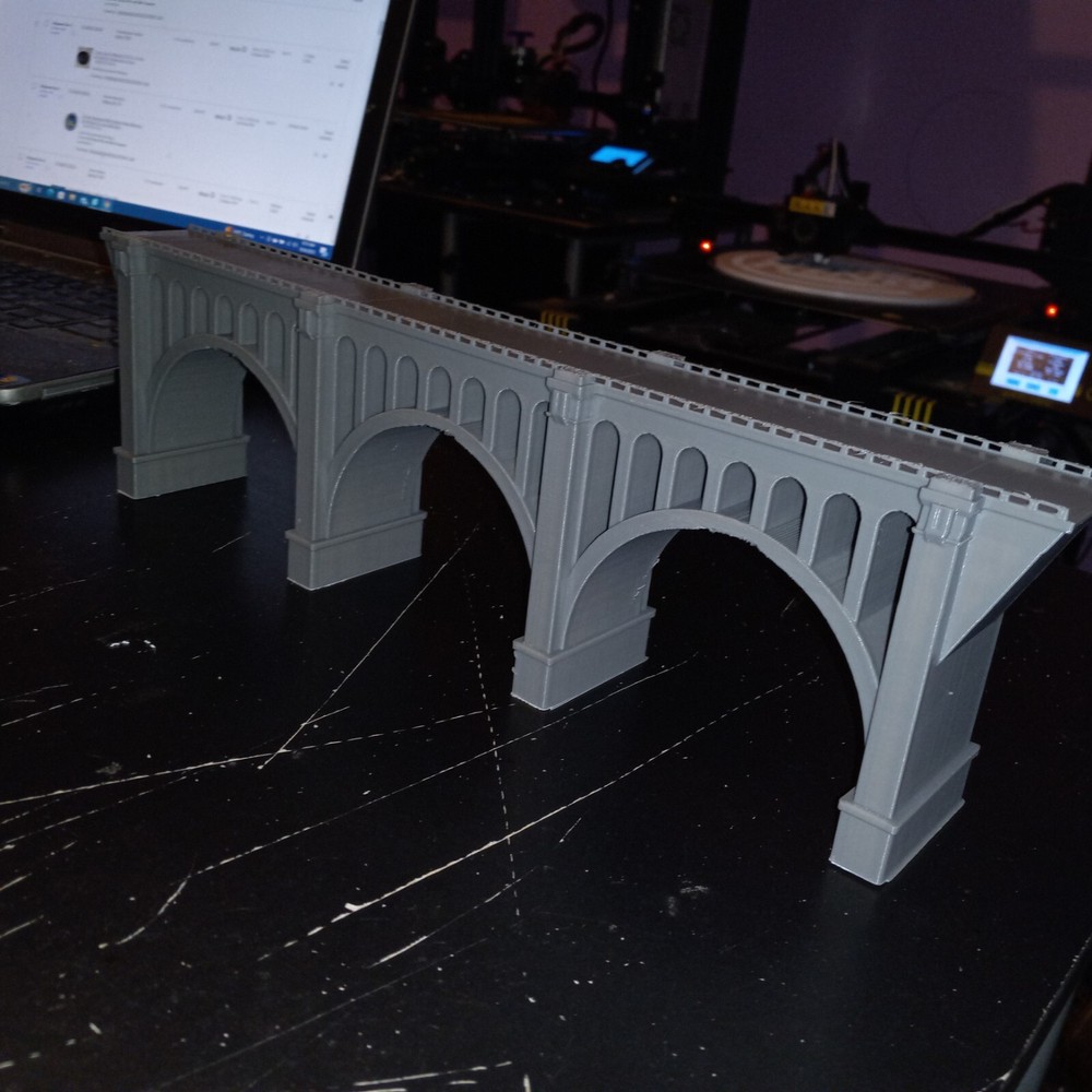 N Scale Bridge 16 Inch One Section Viaduct Arch Bridge 2 Lane Version. New!