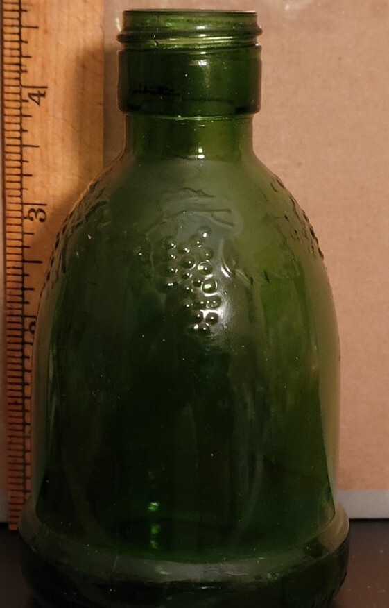 Vintage Wine World 1976 Empty Sampling Bottle, No Cork