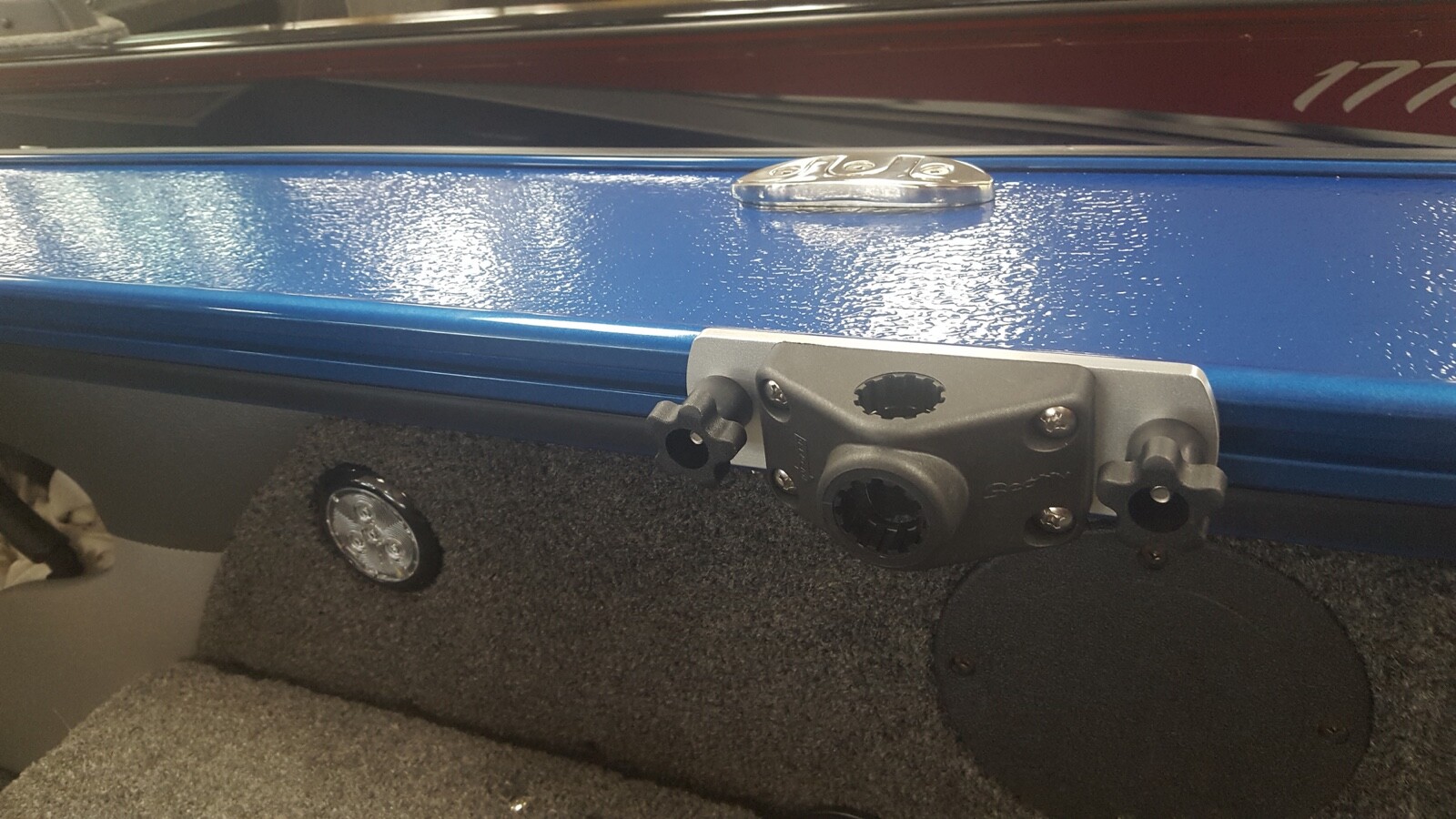 6pk Rod Holder Mount Bracket -Tracker Versatrack and Starcraft Boats