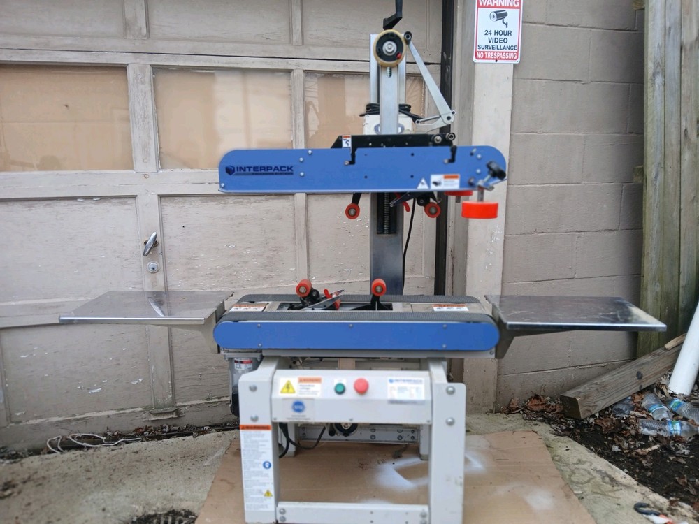 Box Taping Machine