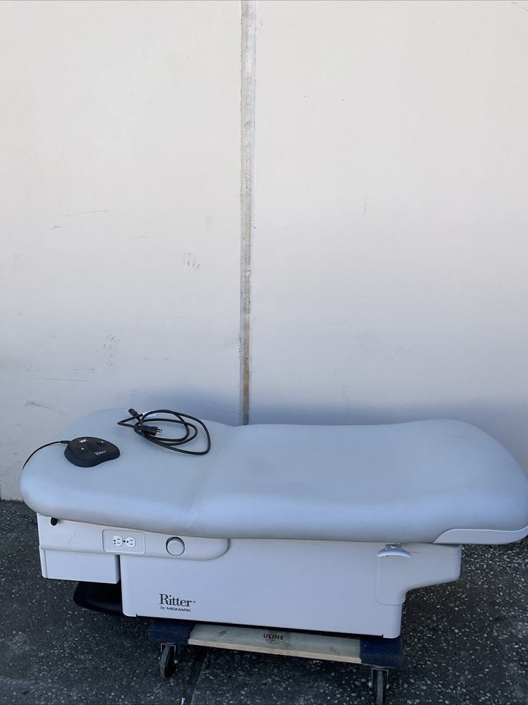 Ritter Midmark 224 Power Table ADA