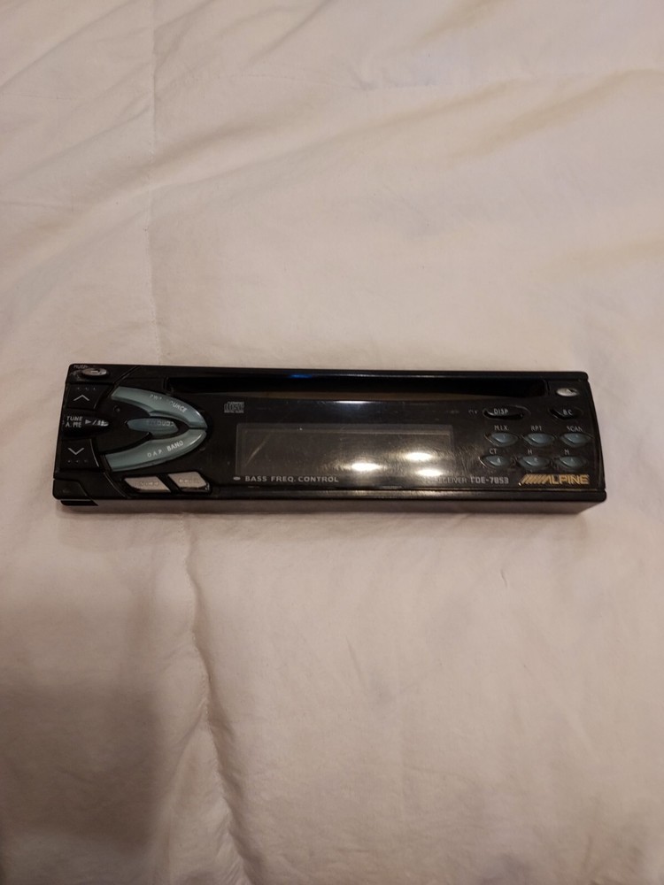 Alpine CDE-7853 faceplate Only (Used).