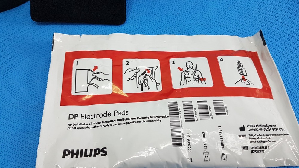 Philips HeartStart FR3 Defibrillator – Advanced AED System for Emergency Respons