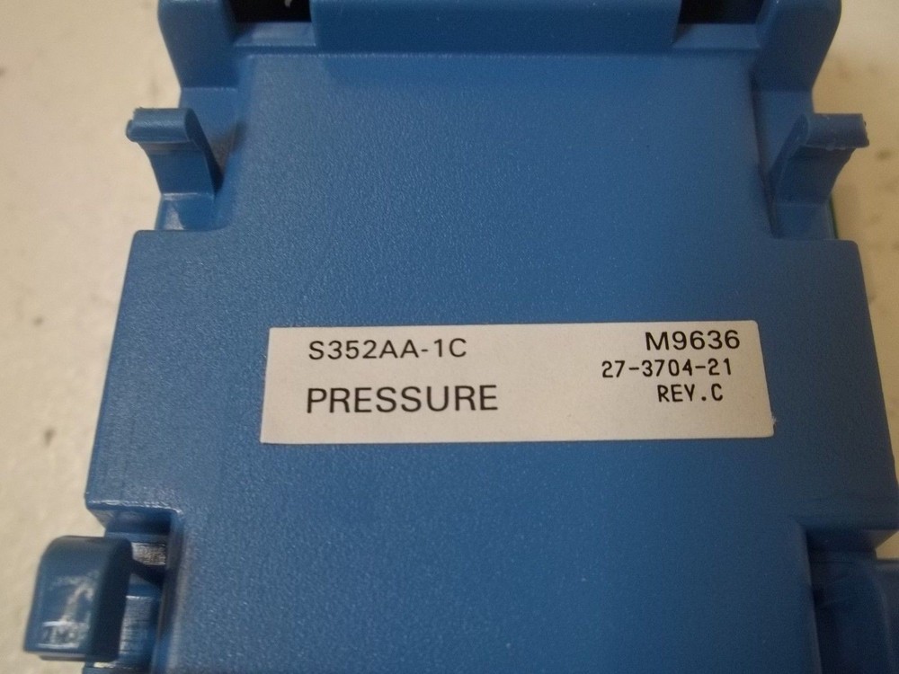 JOHNSON CONTROLS S352AA-1C PRESSURE STAGE MODULE NSMP