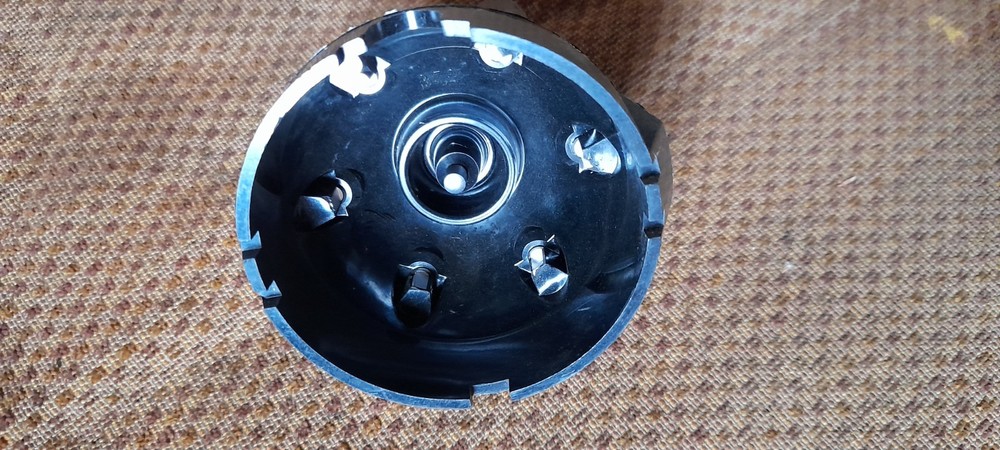 Jaguar 6 Cylinder Distributor Cap