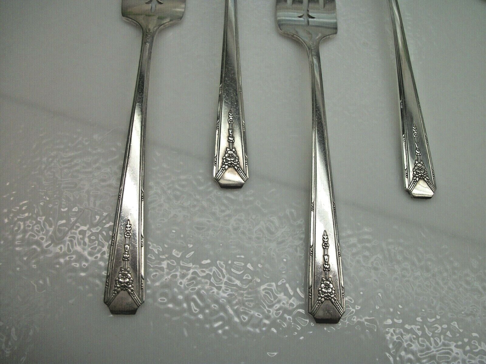 4 Oneida Community Silver MILADY Silverplate Salad Forks