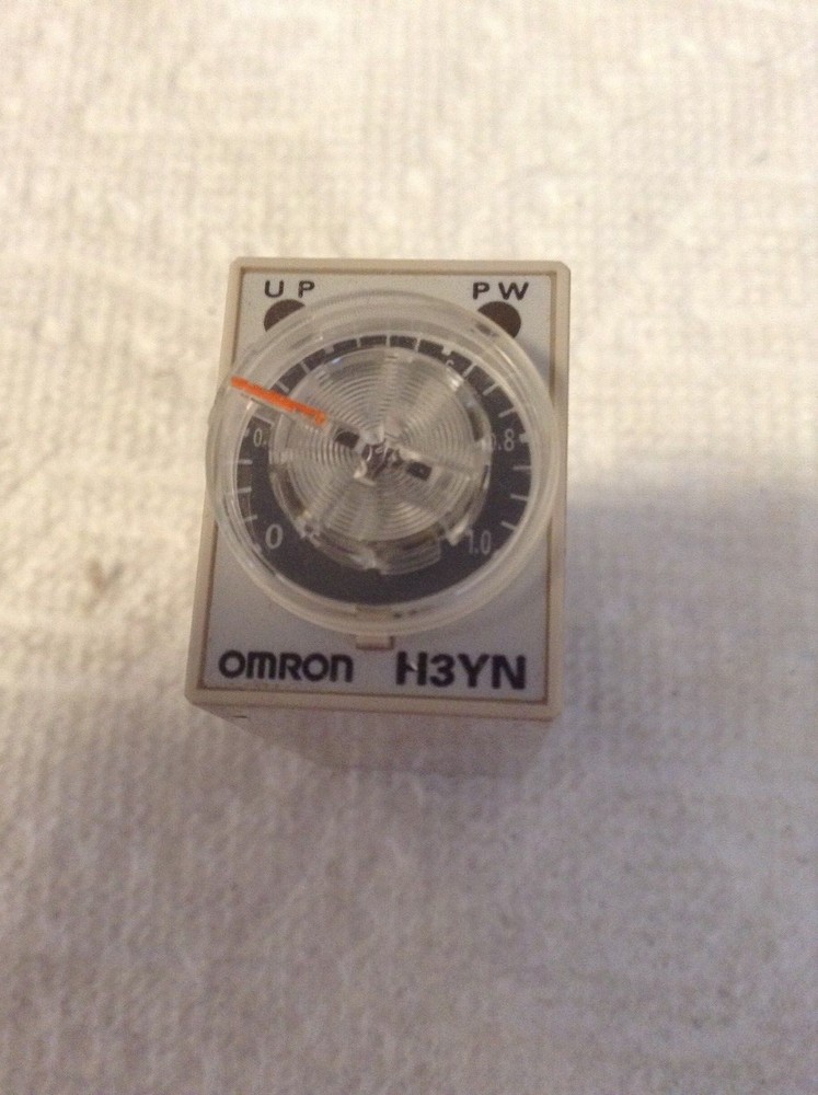 Omron H3YN-2 Timer