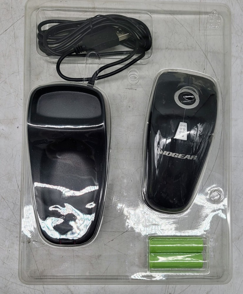 IOGEAR Phaser 3-1 Presenter/Mouse/Laser Pointer