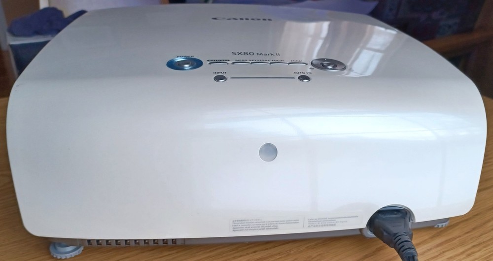 Canon SX80 Mark II LCD Projector – Powers On & Projects – Limited Testing