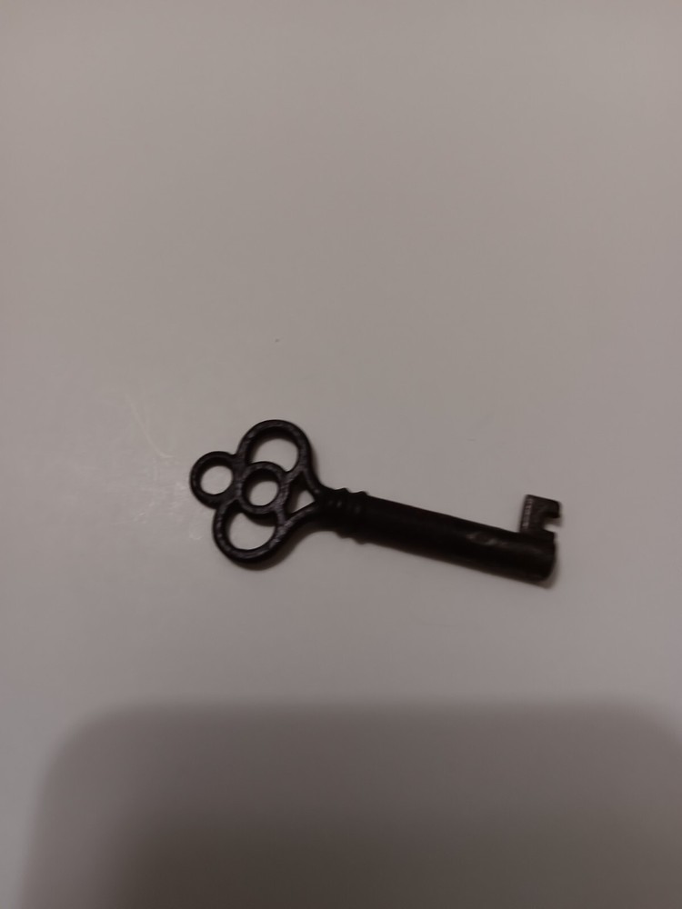 barrel key lock cast iron antique