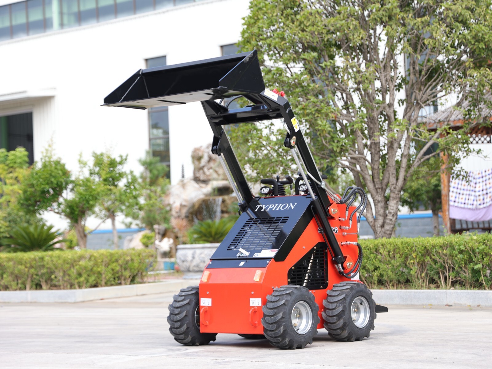 Mini SkidSteer Loader Wheel Honda EPA Gas 22.1 HP Engine FREE SHIPPING