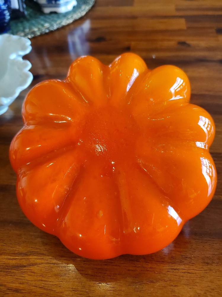 Glass Orange Pumpkin 3'' width hand blown