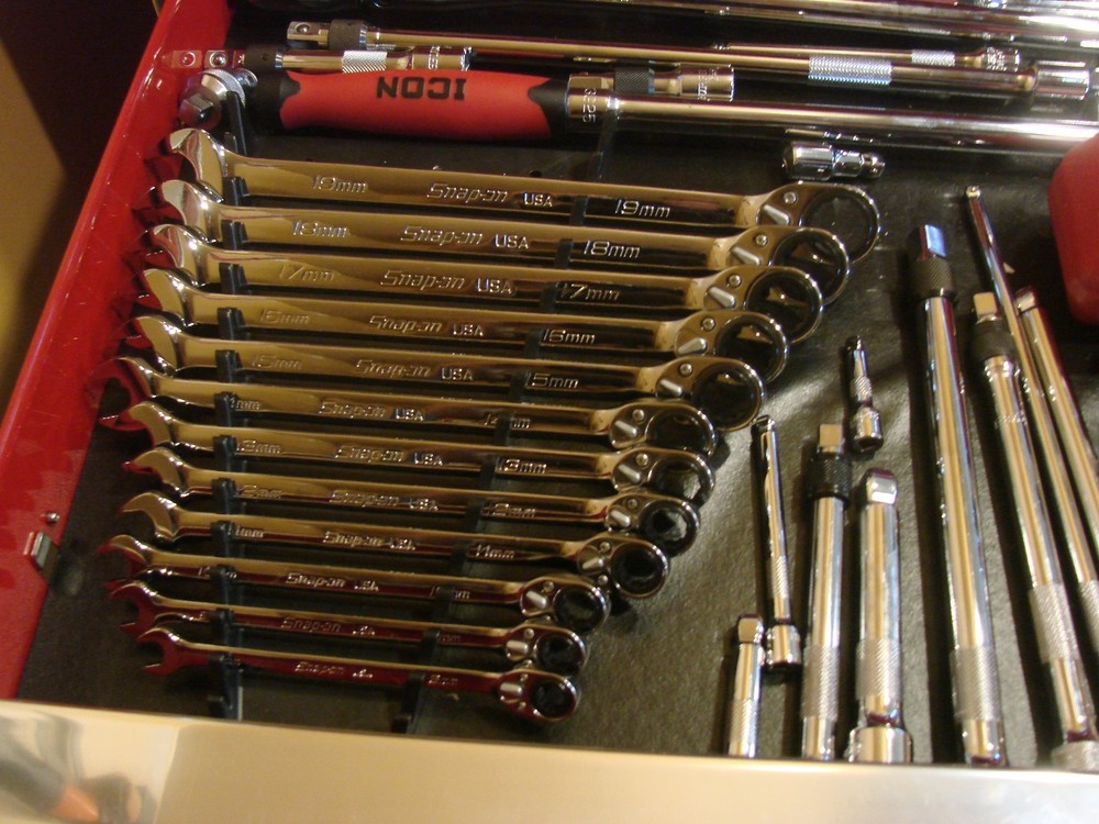 master techs tools and roller