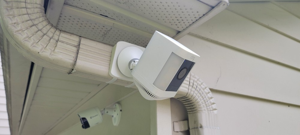 Horizontal Downspout Mount for Ring Spotlight Plus Camera