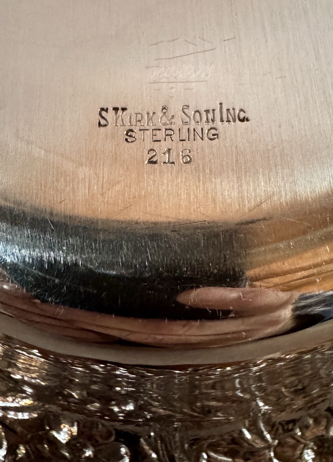 REPOUSSE PATTERN S KIRK & SON CO. HAND CHASED STERLING DEEP ROUND BOWL 11.2 OZT