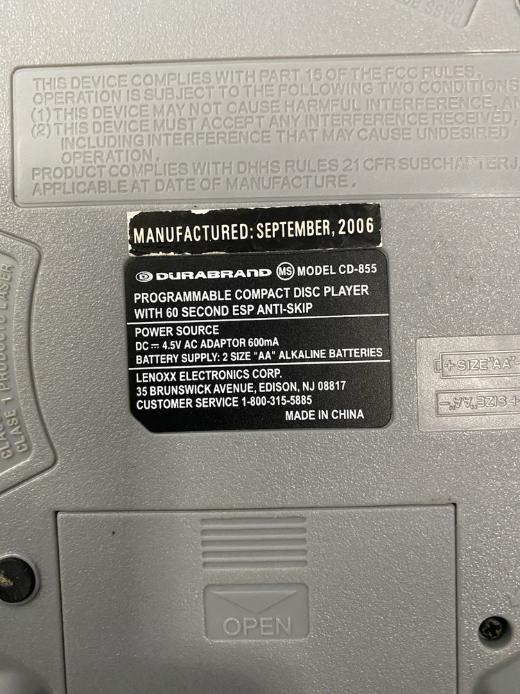 Durabrand CD-855 Compact Disc Player Blue untested not sure if it works