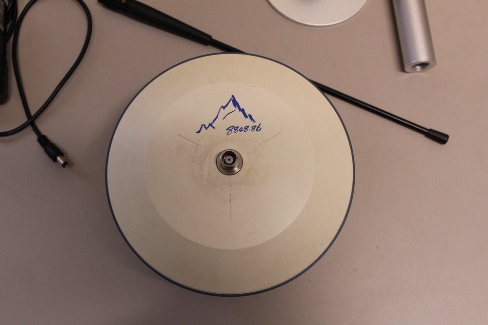 CHC i83 Rover, iBase Receiver, & Handheld Data Collector Bundle *Used*