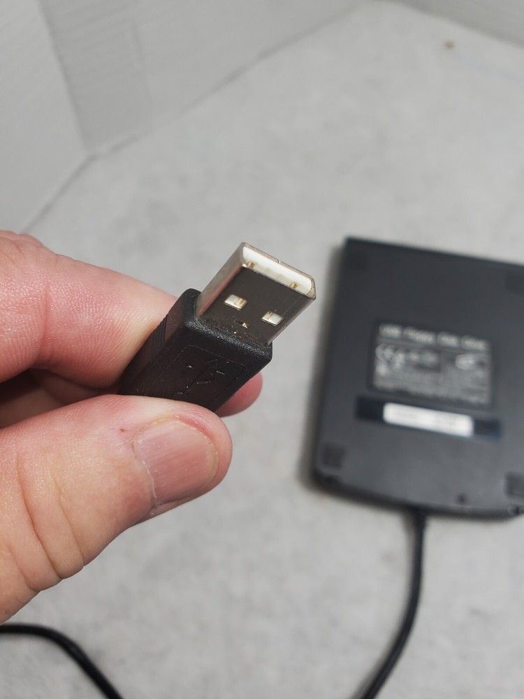 3.5" USB Portable Diskette Drive External Model MPF82E