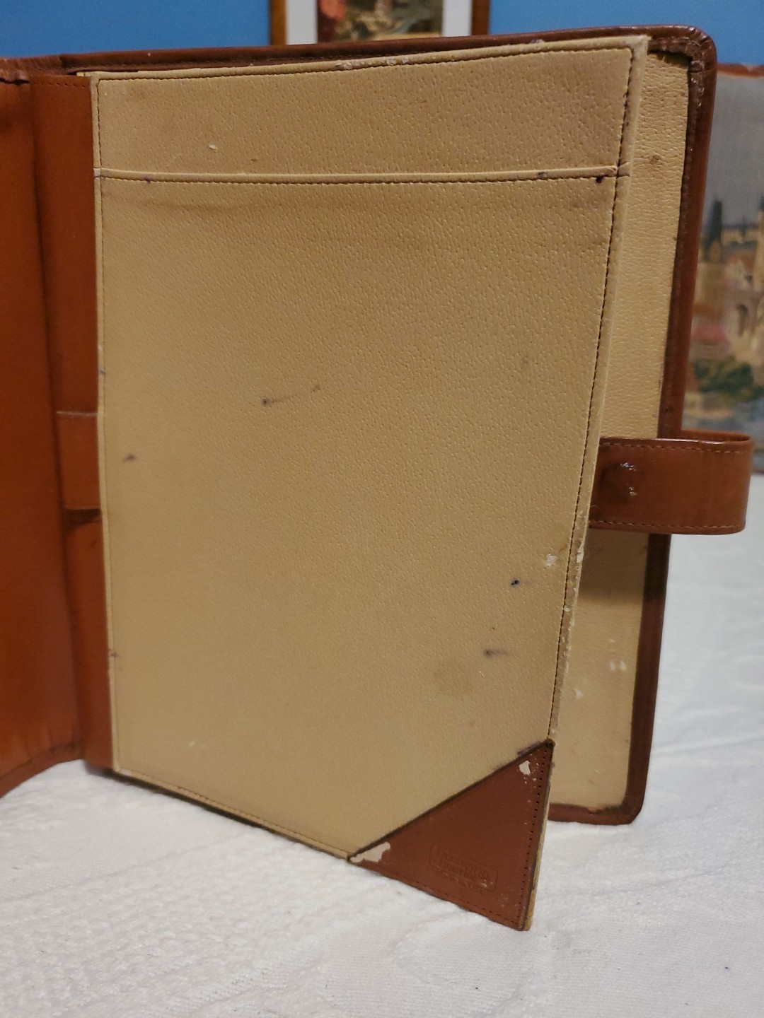 Dooney & Bourke Leather planner Organizer Folio Green/Brown, 8.5" X 9.5"