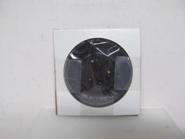 Hot Wheels RED LINE Plastic Button w/ Tab - MOD QUAD