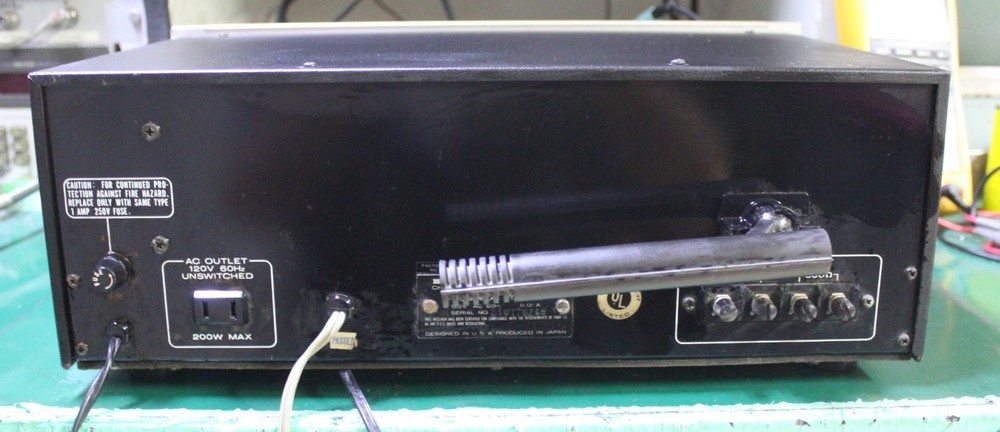 MARANTZ 2020 STEREO TUNER