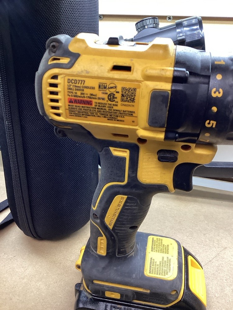 DEWALT IMPACT & DRILL SET (AST005772)