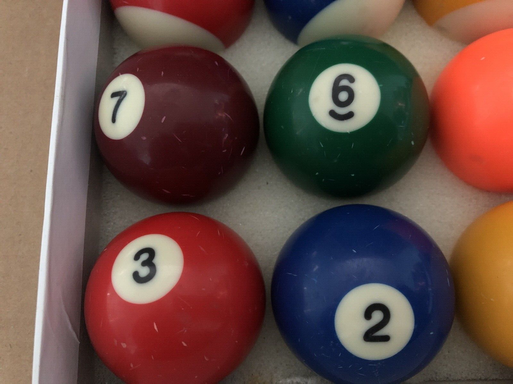 EPCO Pool Billiards Balls w/ Box (complete set)