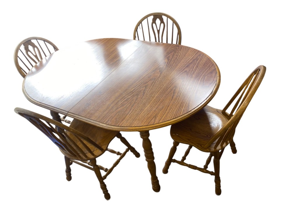 Cochrane Vintage Oval Solid Oak Dining Table set with 4 Windsor chairs