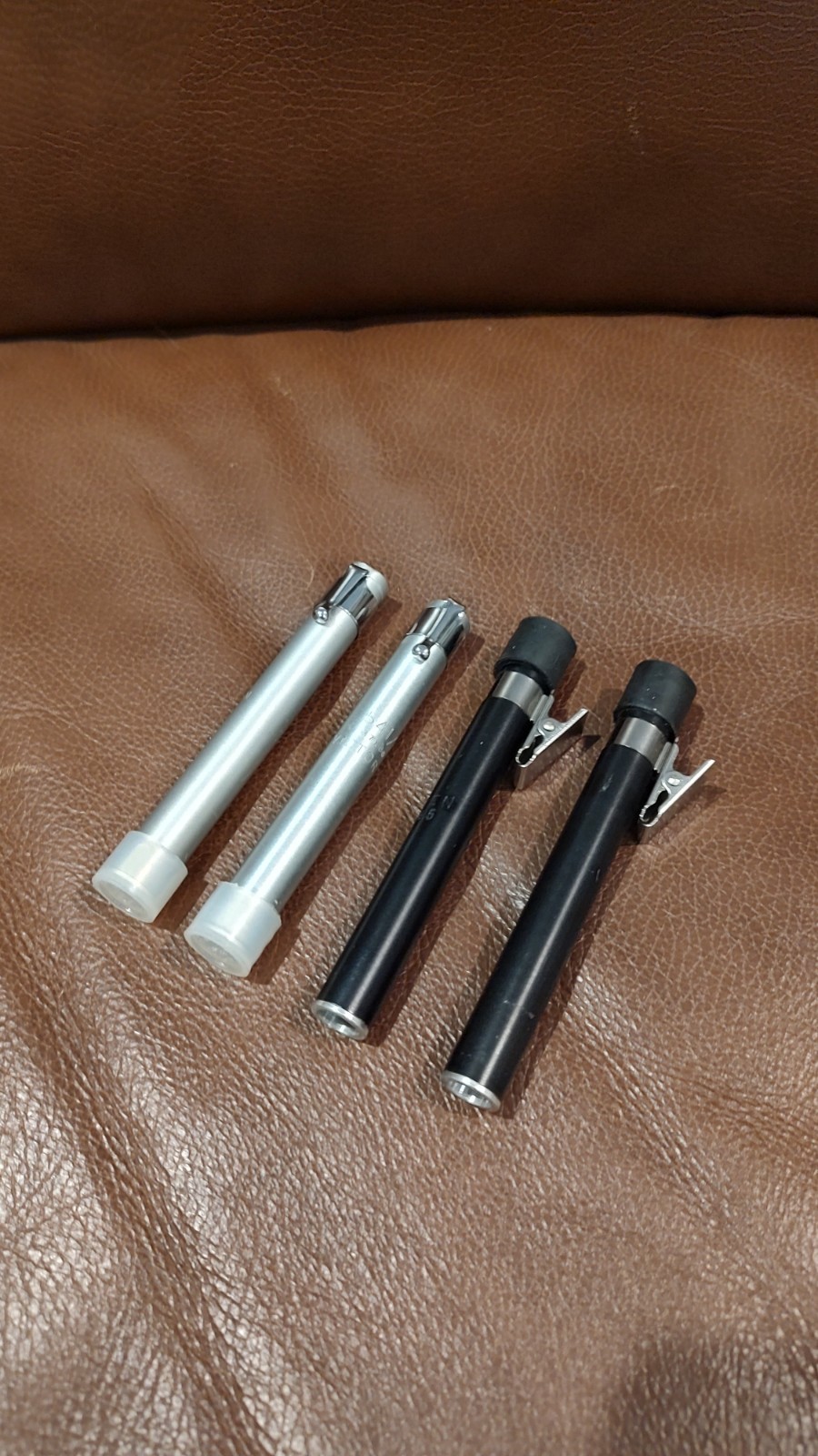 Lot of 4 VICTOREEN 0-200 mR & 0-20 R Dosimeters ALL in Very Good Condition