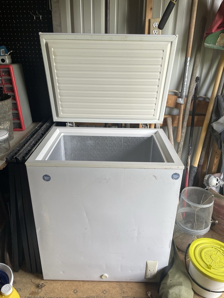 Small Chest Freezer With Basket