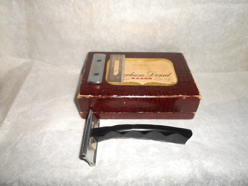 Durham Dorset Safety Razor w 1 Blade Box