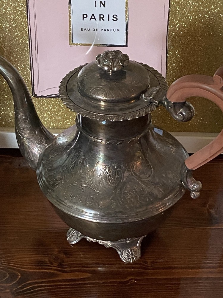 Silver plated Tea Pot With Wooden Handle /England