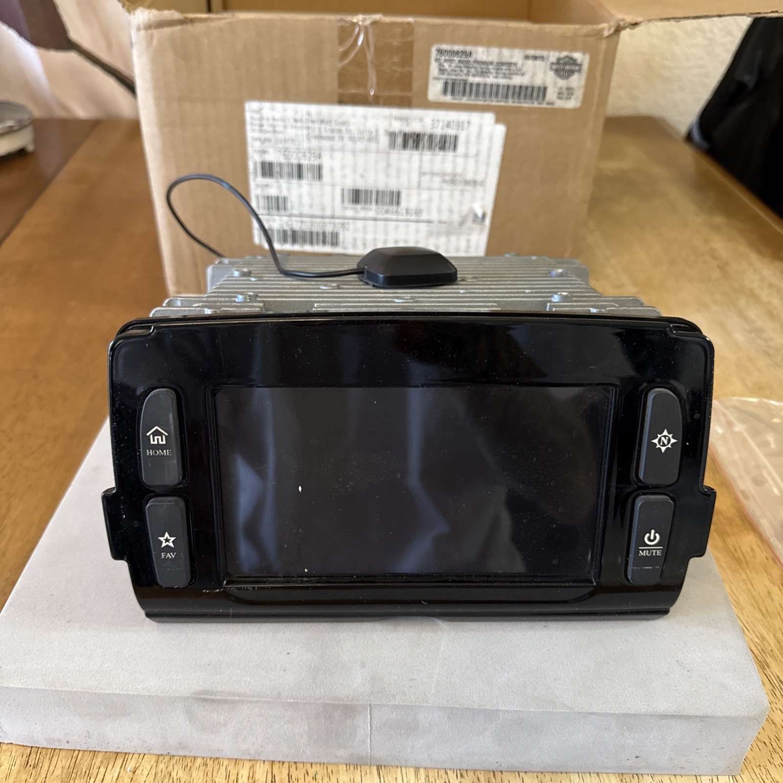 Harley OEM 2014-2018 Street Glide Boom Box 6.5 GT Radio Touchscreen Gloss Black