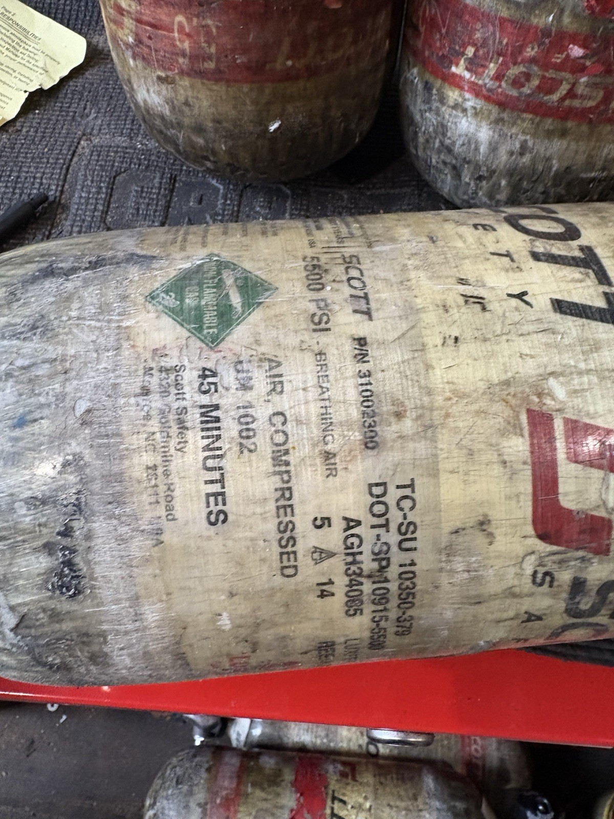 Scott 5.5 SCBA Cylinder 45 Min 5500 PSI Quick Connect 2014 Hydro 2023