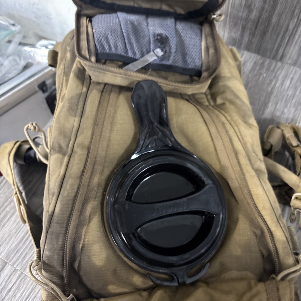 CAMO CAMELBAK MAXIMUM GEAR HYDRATION BACKPACK - NO BLADDER INCLUDED #2X2A