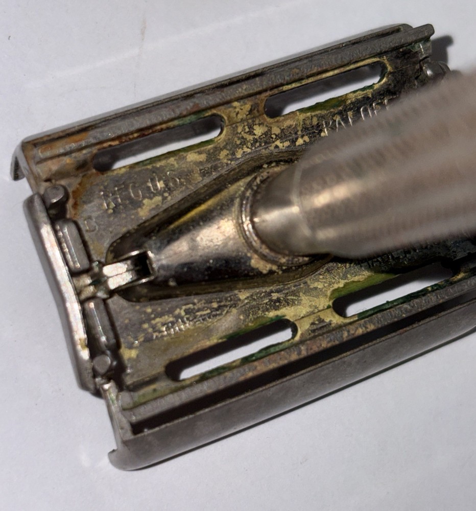 1957 Gillette Super Speed Flare Tip DE TTO Safety Razor Date Code C2