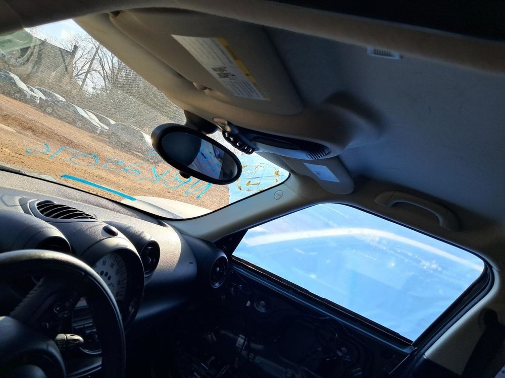 COUNTRYMA 2014 Glove Box 4875399