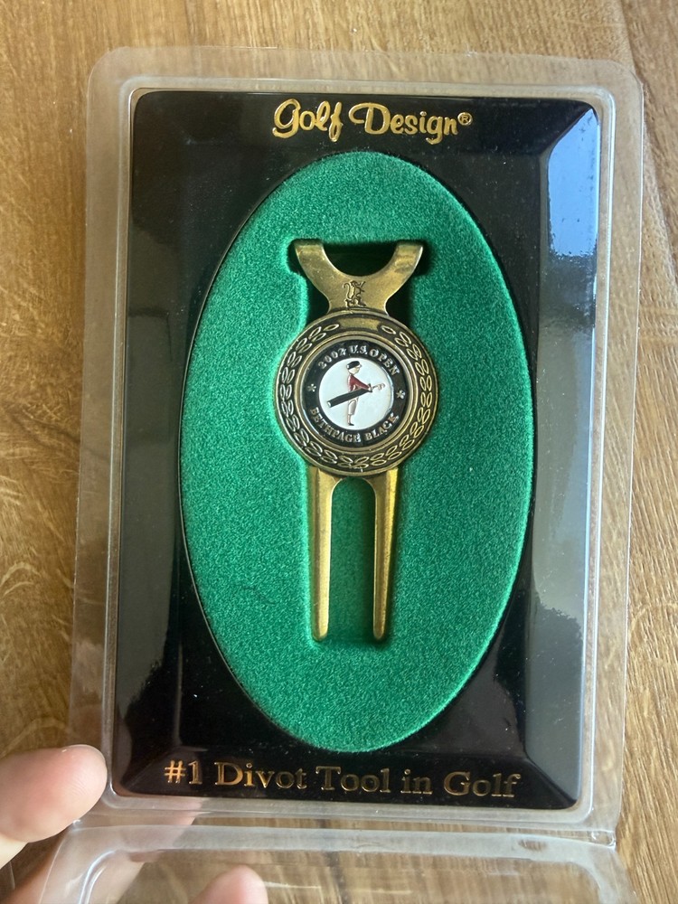 2002 US Open Bethpage Black Divot Tool Very Good Condition