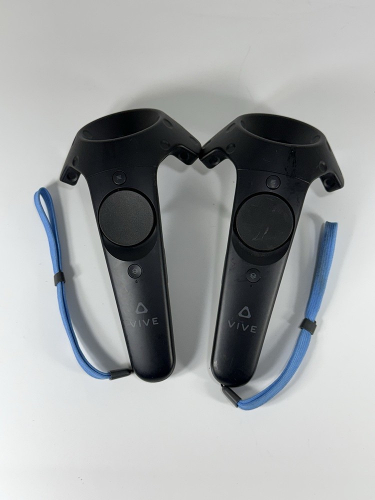 HTC Vive Virtual Reality System Bundle with Controllers - Missing Link Box